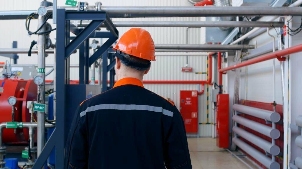 Navigating the Depths The Role of Oil and Gas Consultants in Planning Control and Cost Optimization